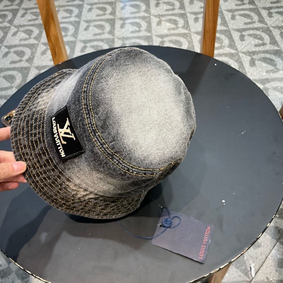 Louis Vuitton Caps